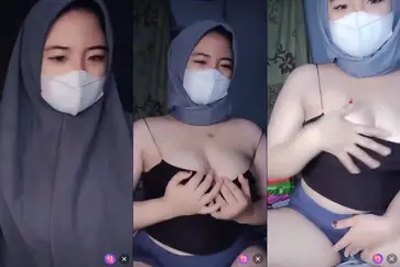 Bokep ABG Jilbar Masker Remas Nenen poster