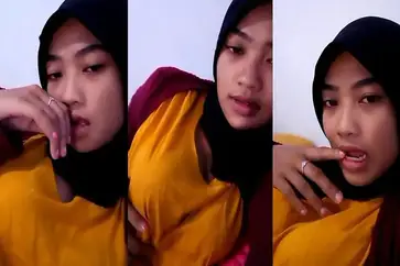 Tiktok Live Abg Jilbab Toket Gede Pamer Brutal Sampe Basah Banjir poster